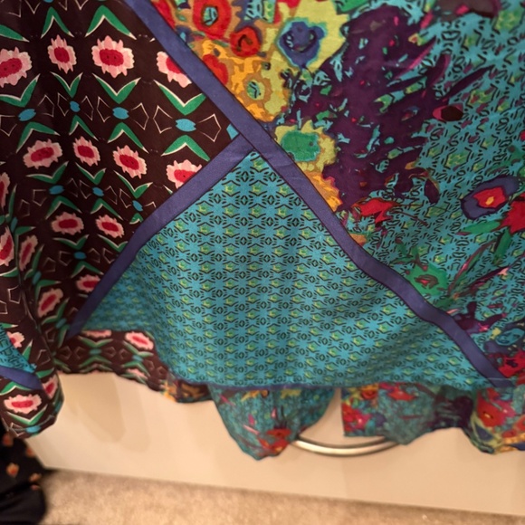 JOHNNY WAS silk shirt gorgeous vivid colors. small but can fit Medium. pit to - Picture 6 of 6